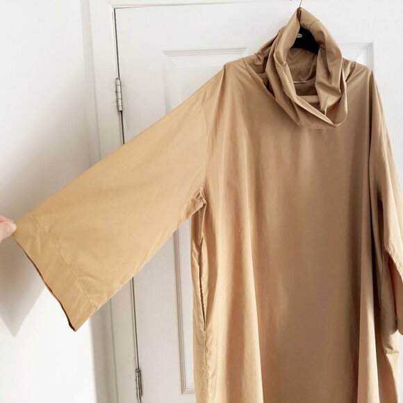 THE ROW "Balsa" Draped Cotton-Poplin Midi Dress in Sand, size Small (fits S-L) - Picture 5 of 12